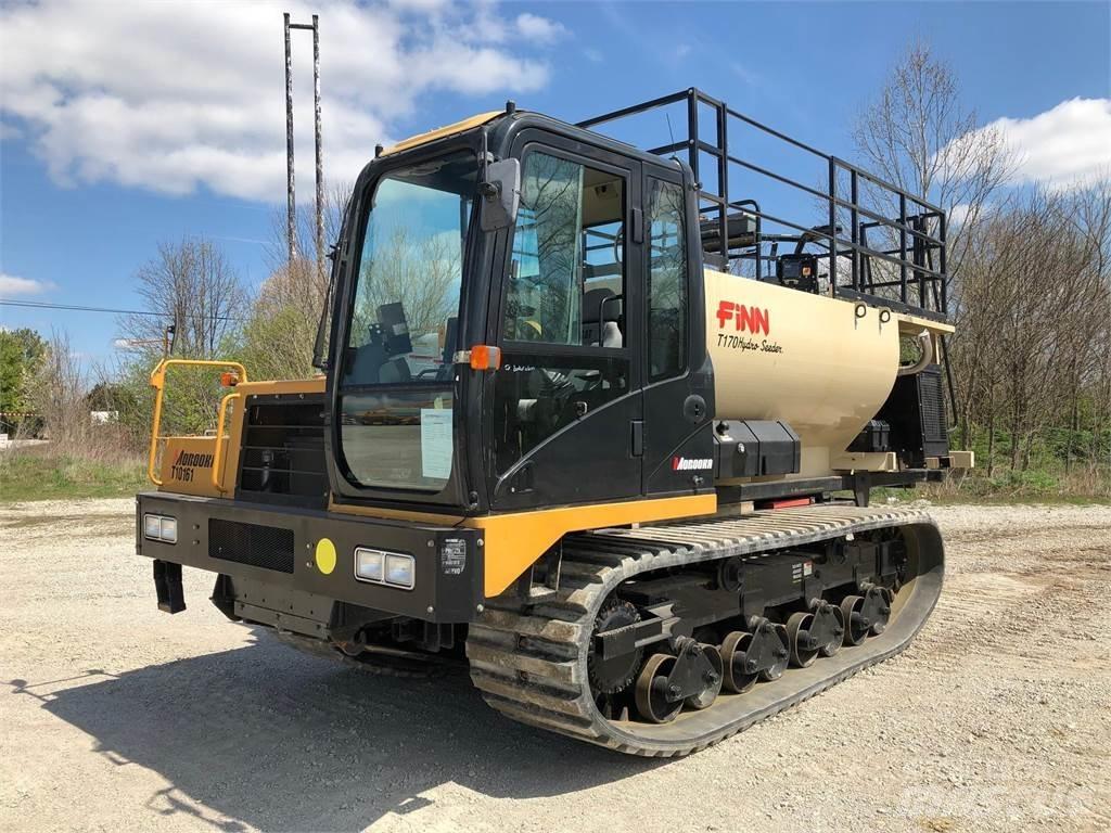 Morooka MST2200VD 履带式自卸车
