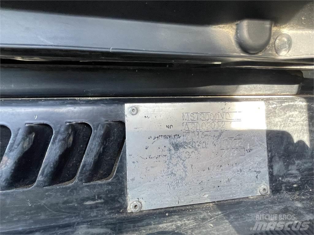 Morooka MST3000VD 履带式自卸车