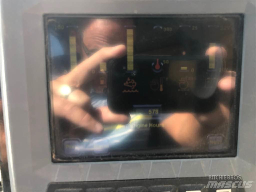 Morooka MST3000VD 履带式自卸车