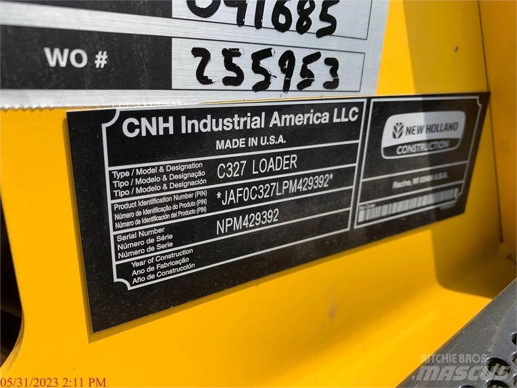 New Holland C327 滑移装载机
