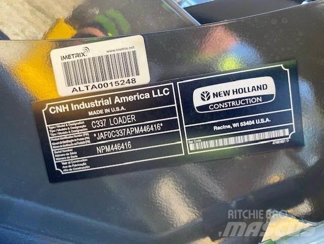 New Holland C337 滑移装载机