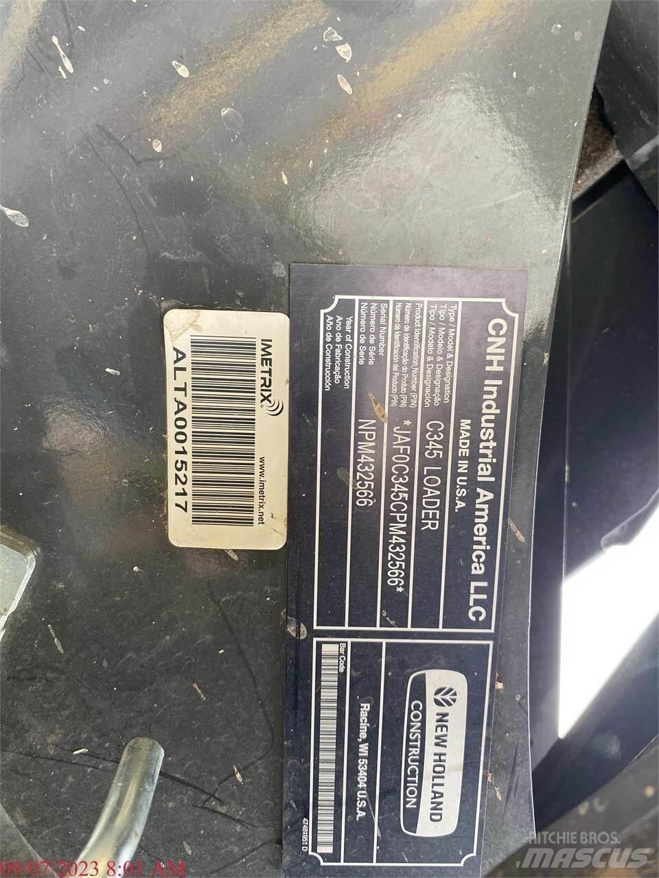 New Holland C345 滑移装载机