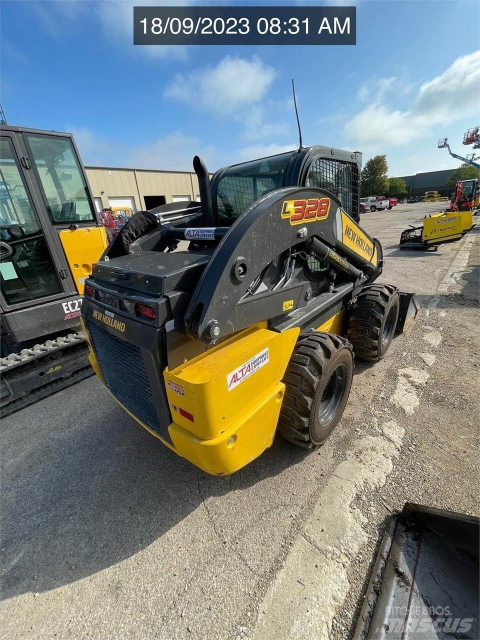 New Holland L328 滑移装载机