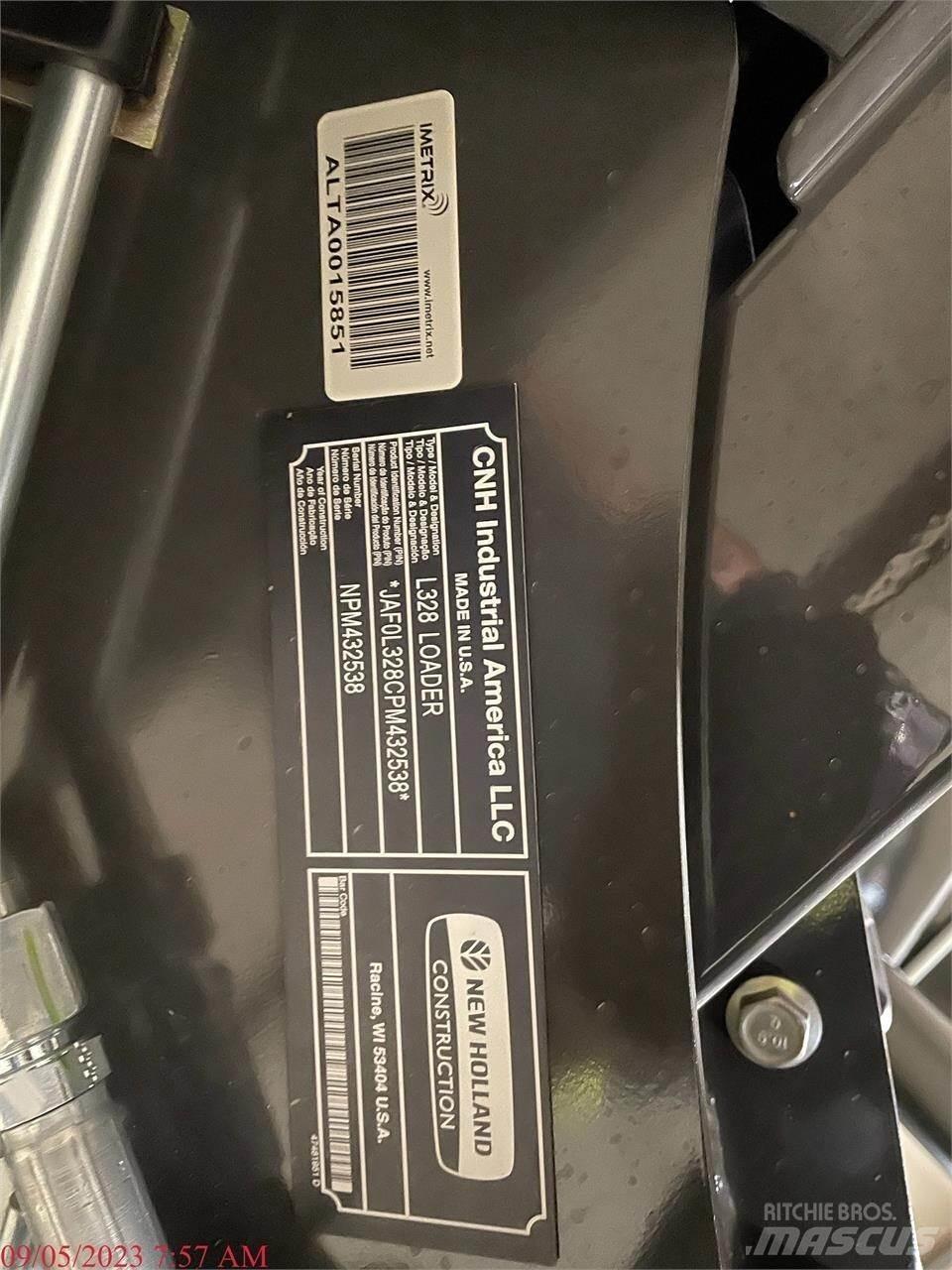 New Holland L328 滑移装载机