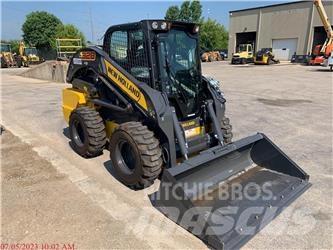 New Holland L328 滑移装载机