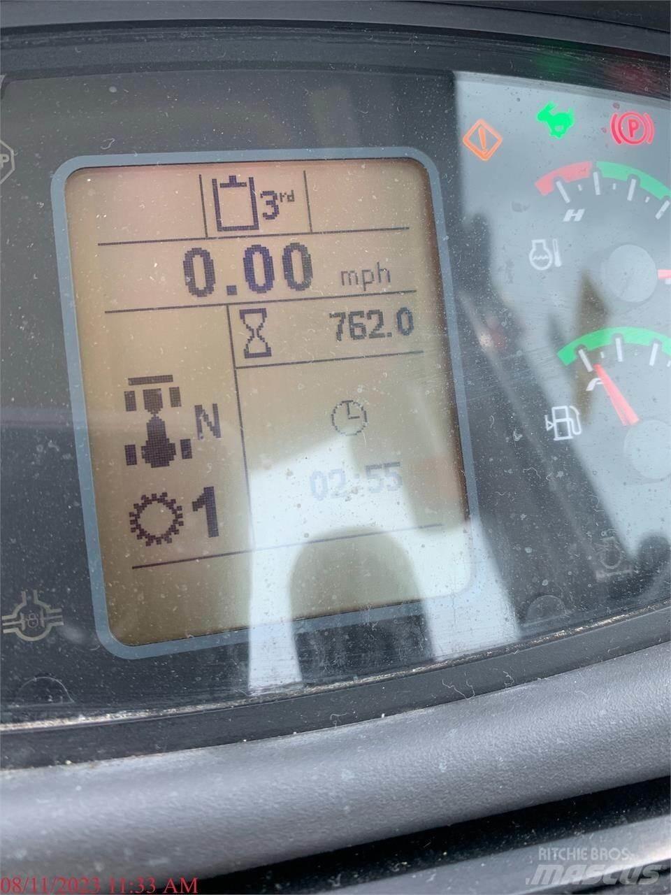 New Holland W80C 轮式装载机