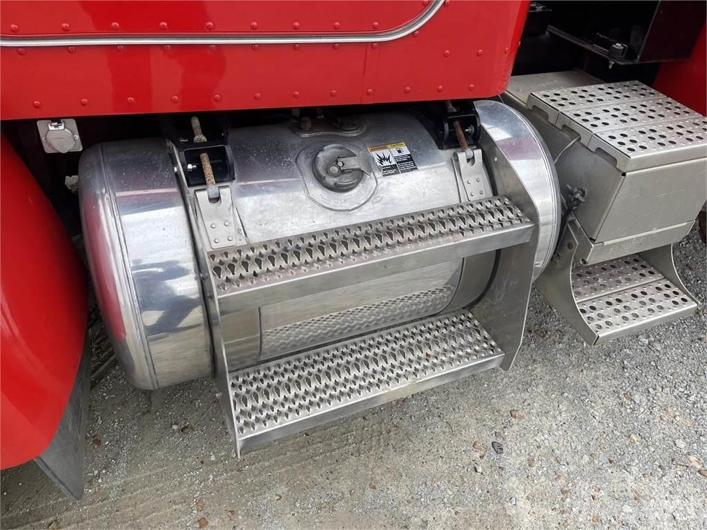 Peterbilt 337 市政车