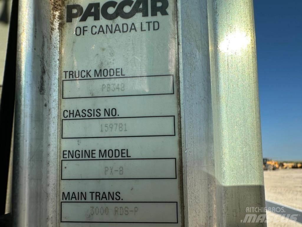 Peterbilt 348 水罐车