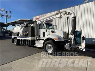 Peterbilt 348 油罐车