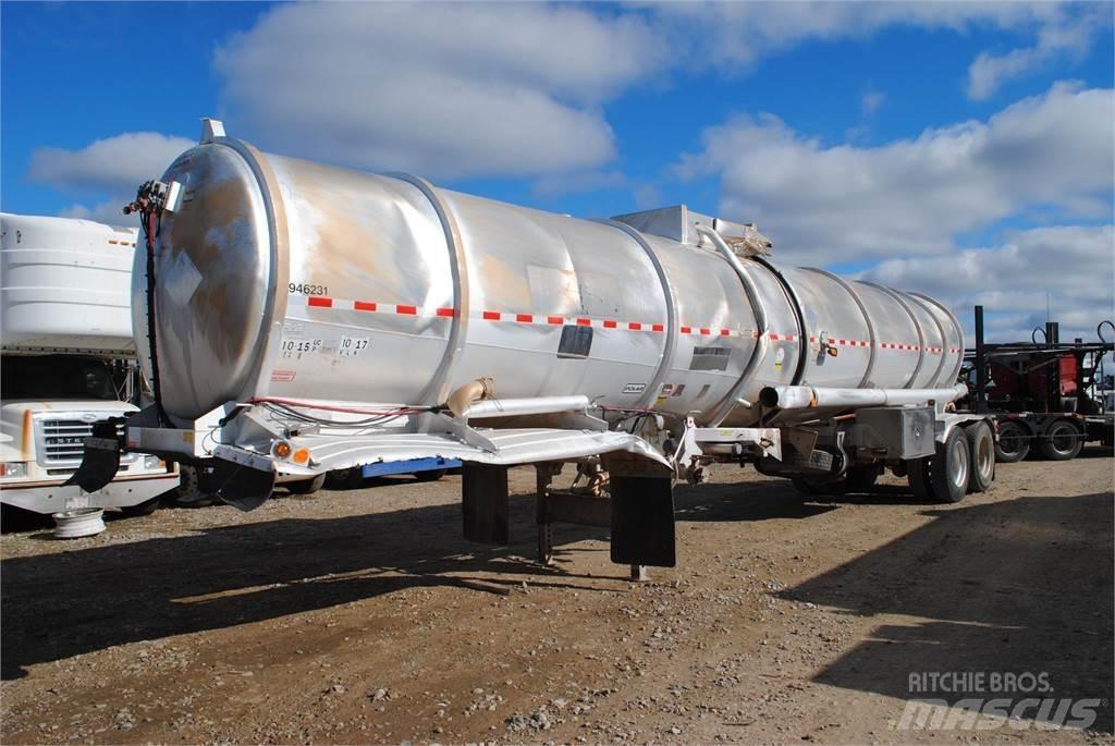 Polar  罐式拖车