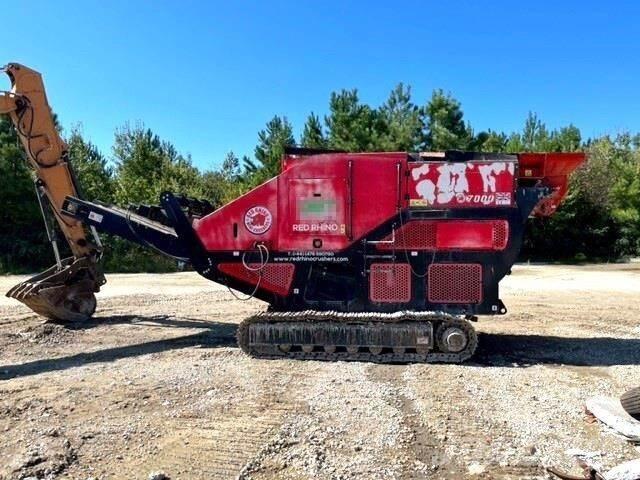 Red Rhino 7000 破碎机