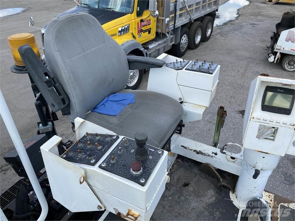 Roadtec RP190E 沥青摊铺机