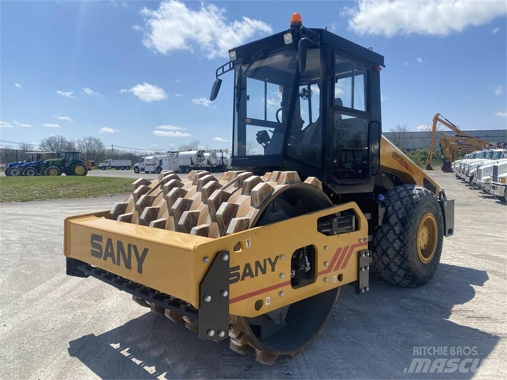 Sany SSR120C-8 垃圾压实机
