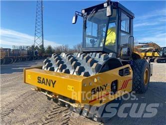 Sany SSR120C-8 双轮压路机