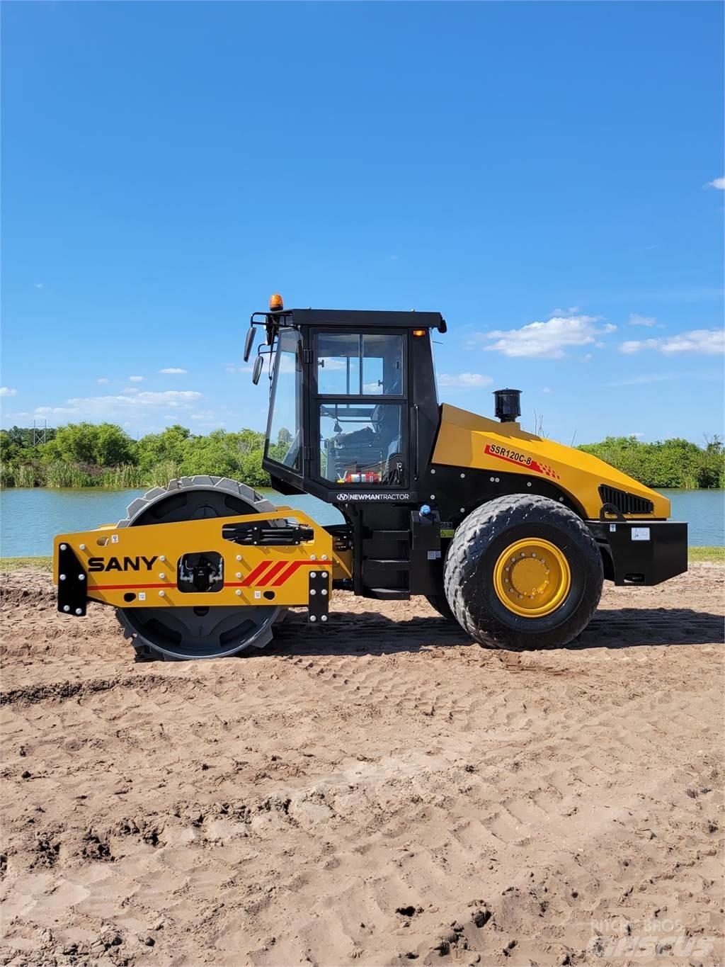 Sany SSR120C-8 双轮压路机