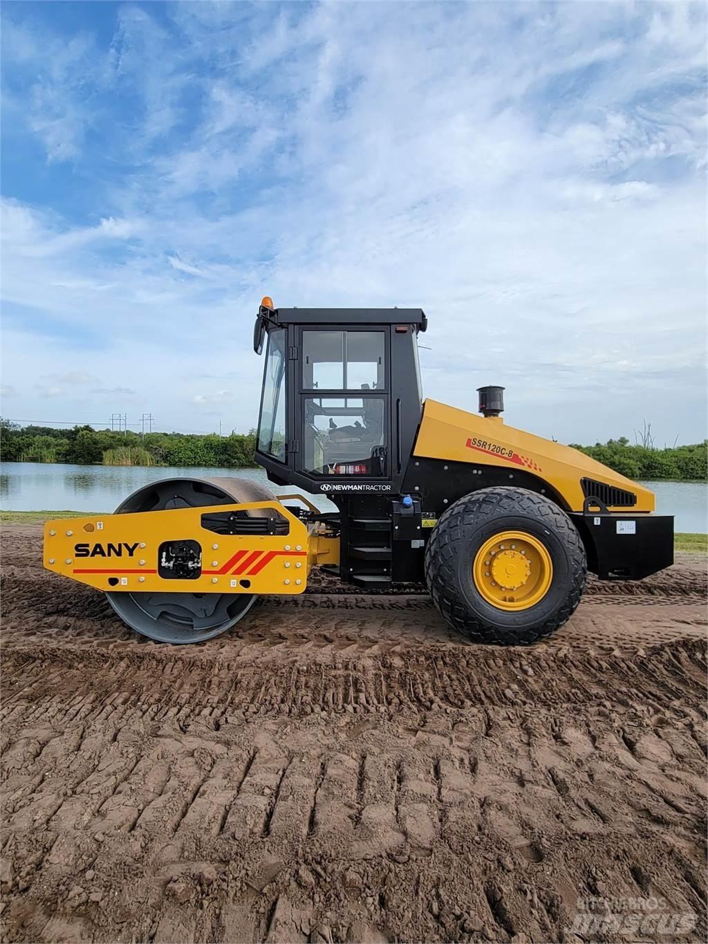 Sany SSR120C-8 双轮压路机