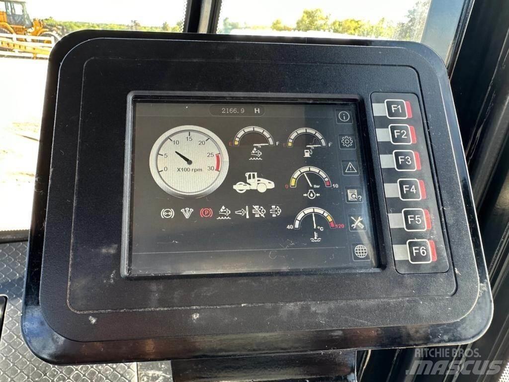 Sany SSR120C-8 双轮压路机