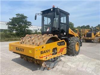 Sany SSR120C-8 双轮压路机