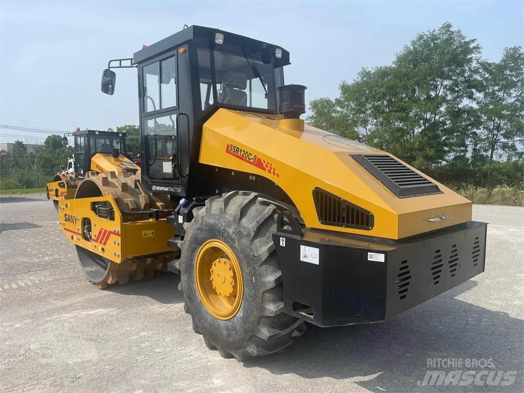 Sany SSR120C-8 双轮压路机