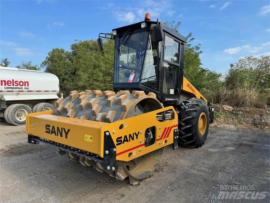 Sany SSR120C-8 垃圾压实机