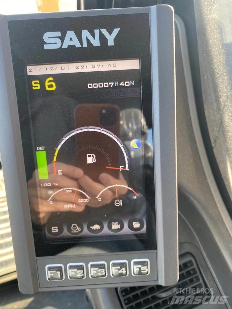Sany SY225C 履带挖掘机