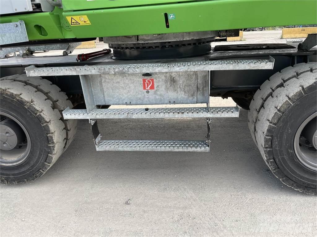 Sennebogen 830E 工业挖掘机