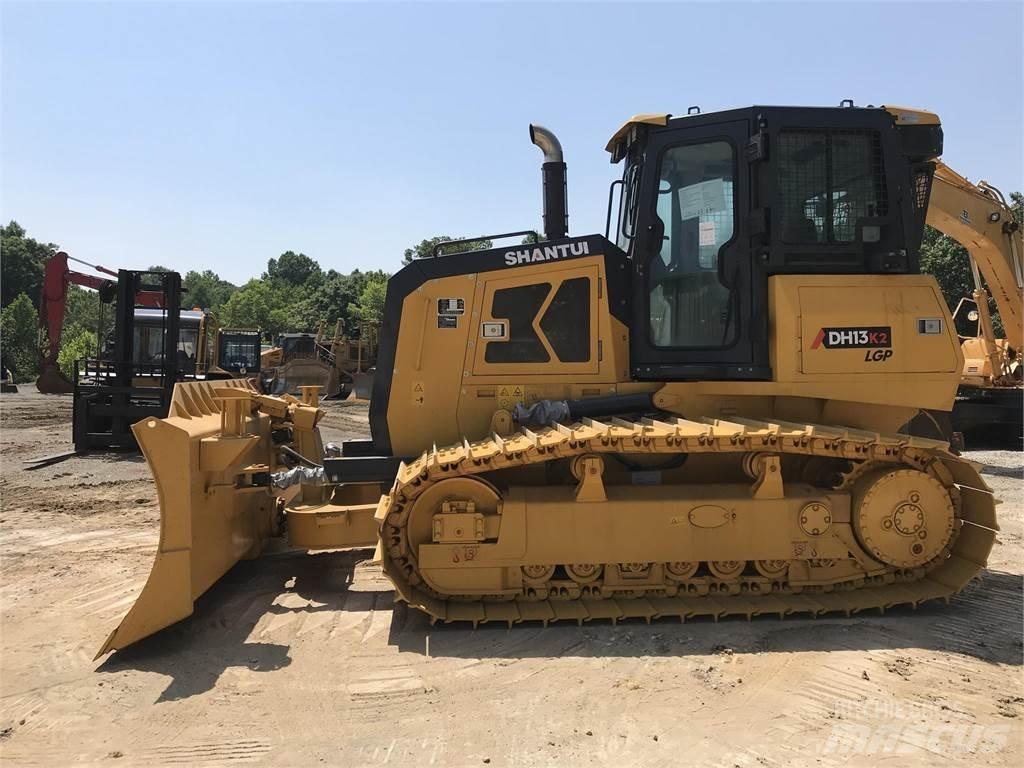 Shantui DH13K2 LGP 履带式推土机