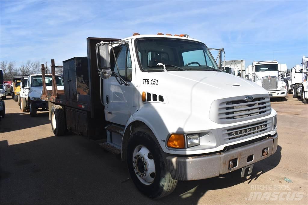 Sterling ACTERRA 自卸式货车