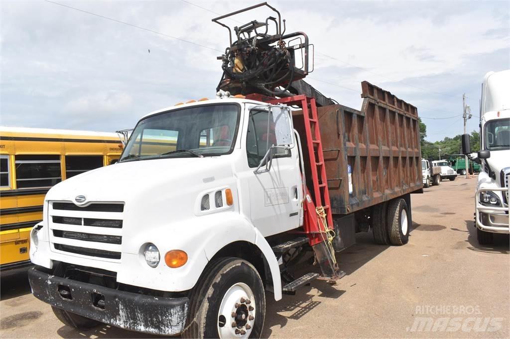 Sterling L7500 起重车