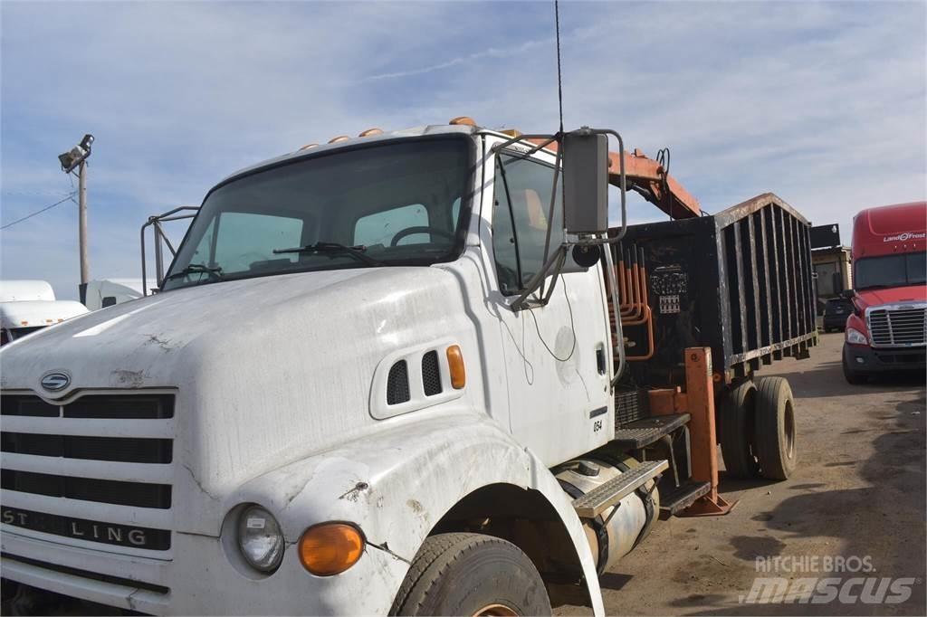 Sterling L7500 起重车