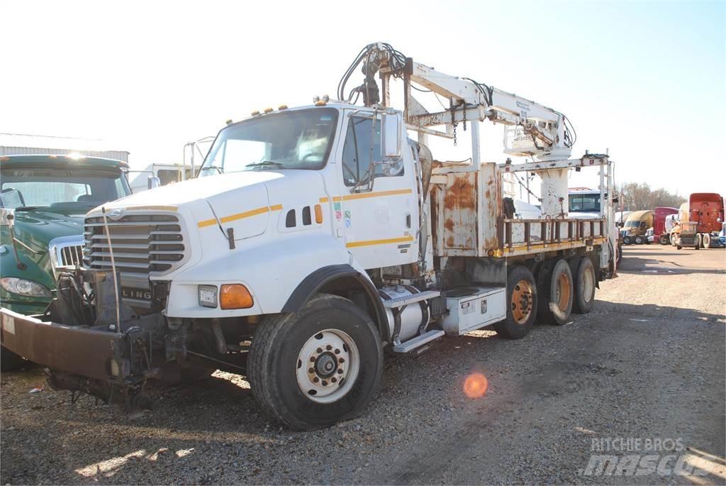 Sterling L8500 起重车