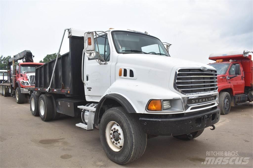 Sterling L9500 自卸式货车