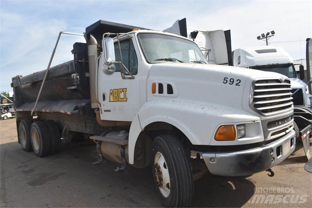 Sterling L9500 自卸式货车