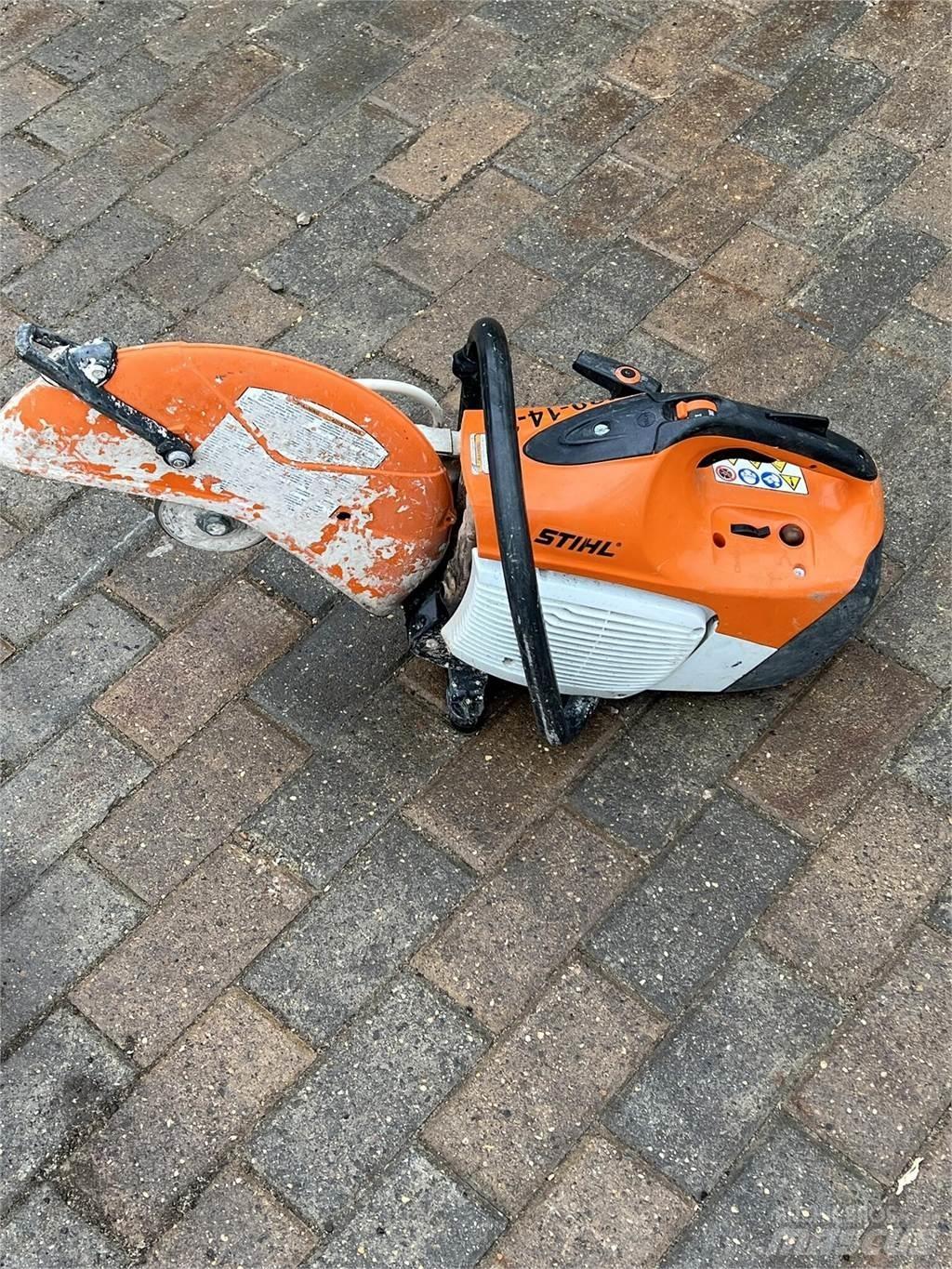 Stihl TS420 岩石和混凝土锯