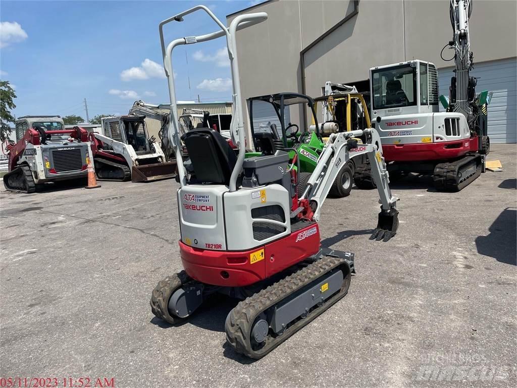 Takeuchi TB210R 小型挖掘机