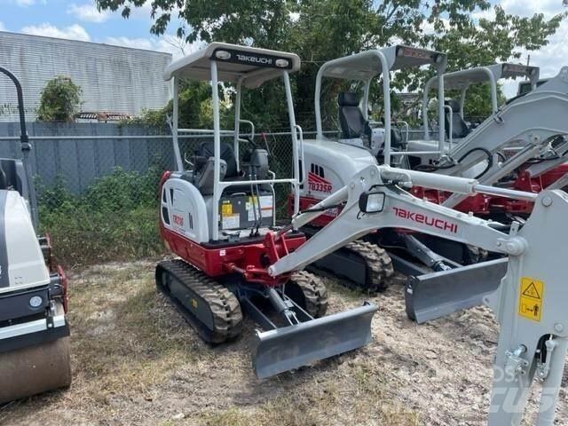 Takeuchi TB216 小型挖掘机