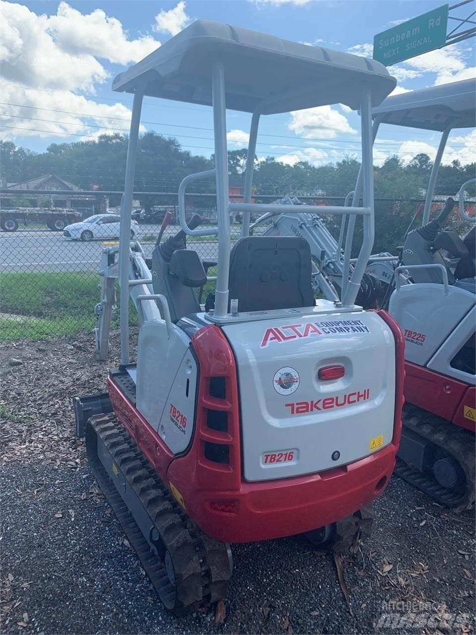 Takeuchi TB216 小型挖掘机