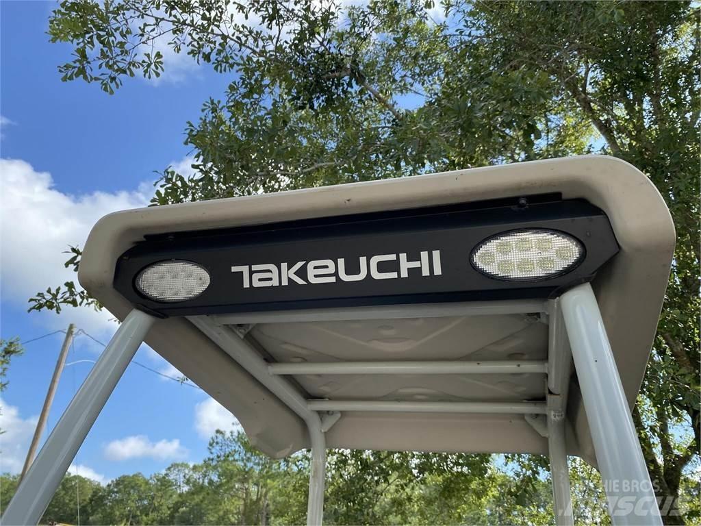 Takeuchi TB225 小型挖掘机