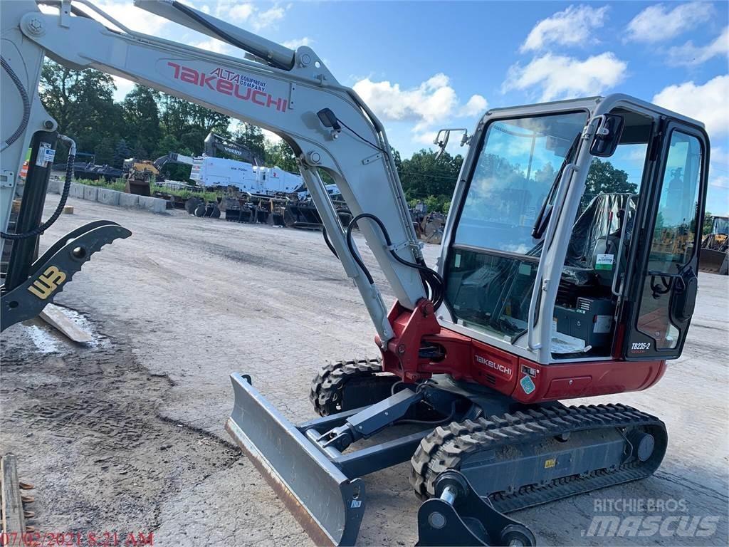 Takeuchi TB235-2 小型挖掘机