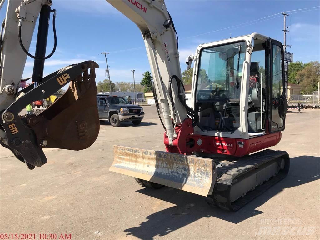 Takeuchi TB250-2 小型挖掘机