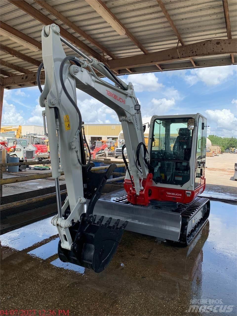 Takeuchi TB250-2 小型挖掘机