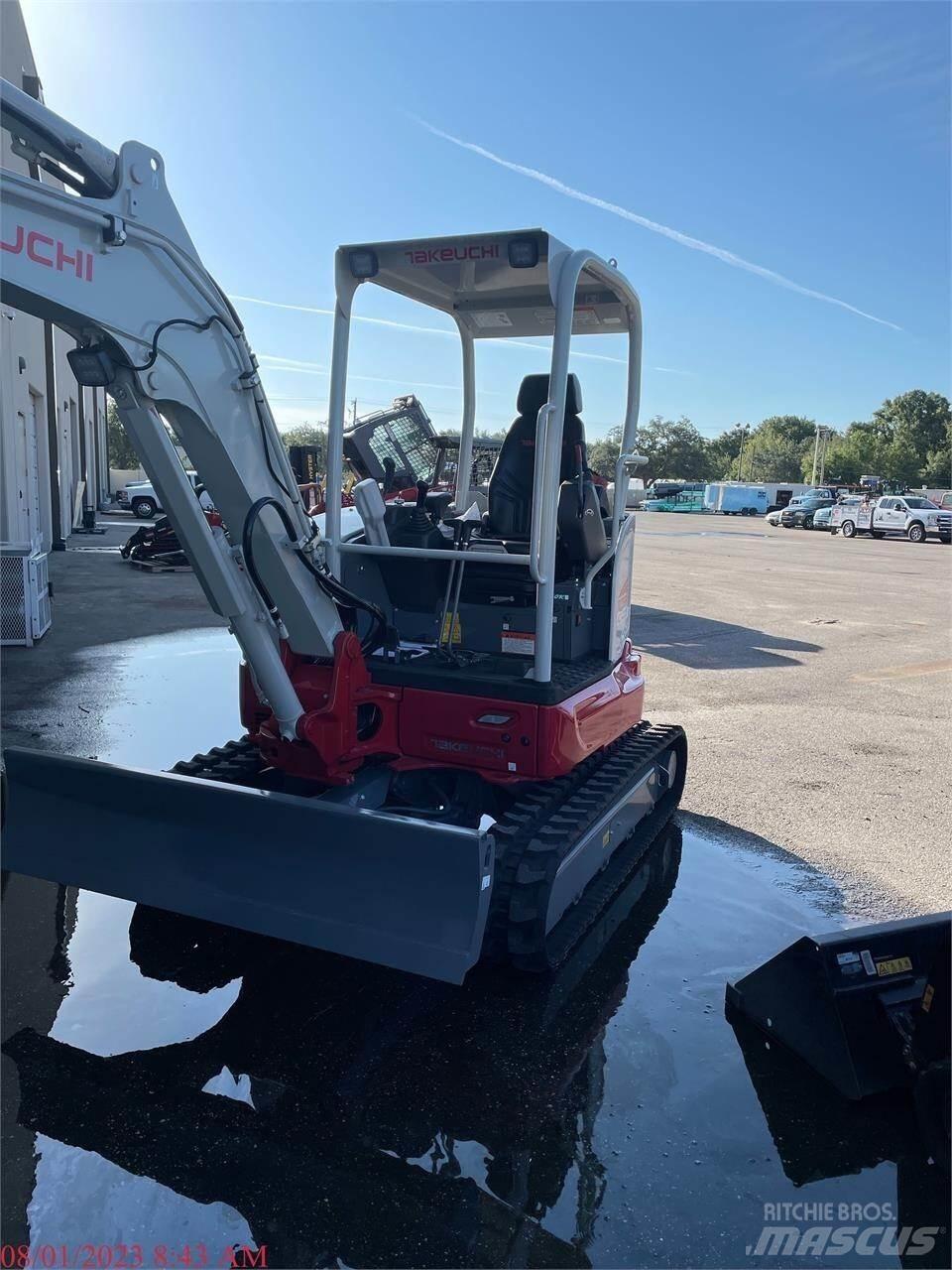Takeuchi TB335R 小型挖掘机