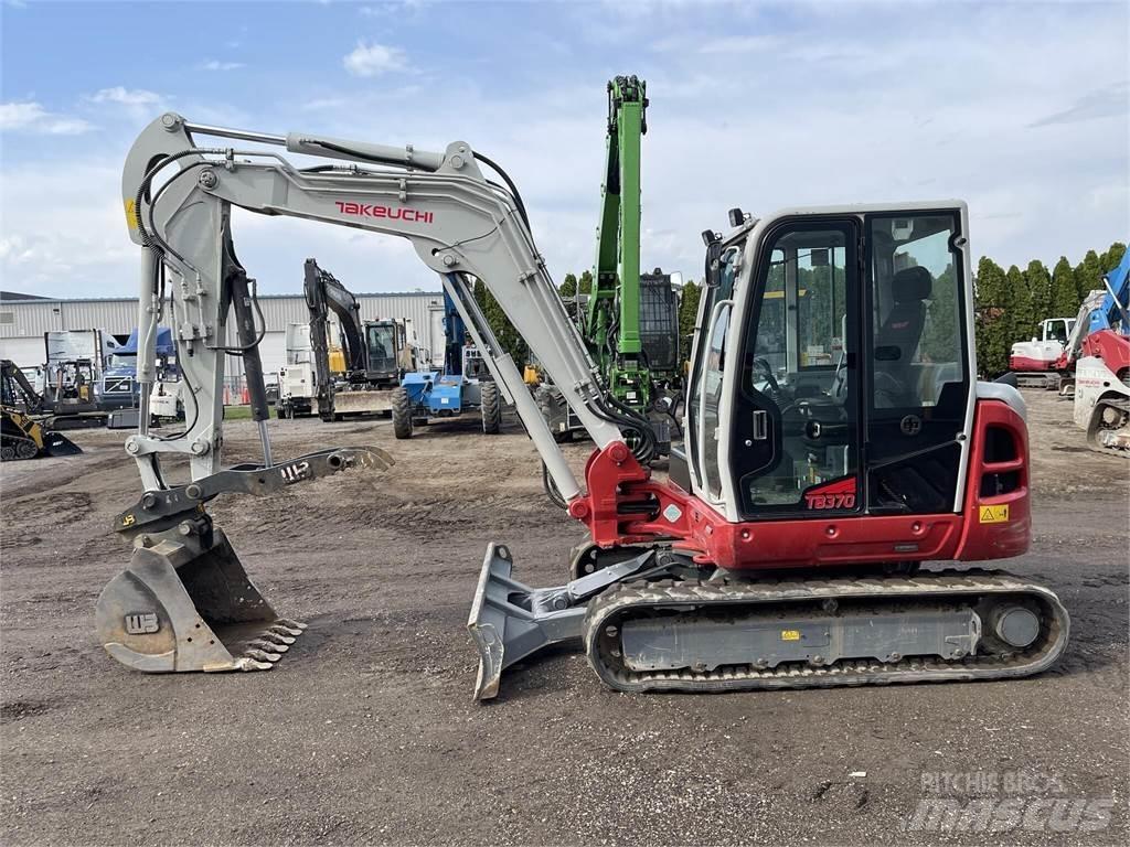 Takeuchi TB370 履带挖掘机