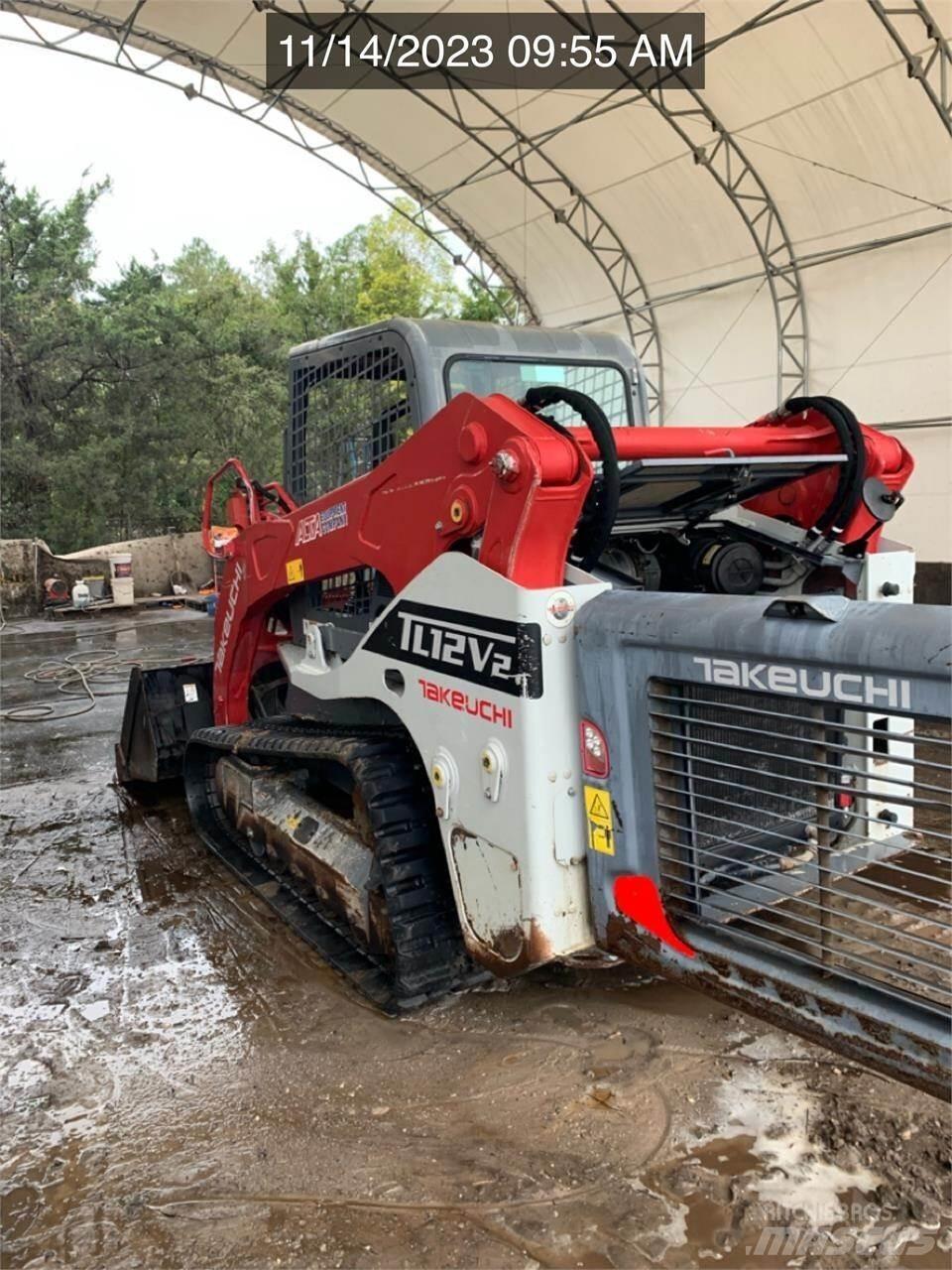 Takeuchi TL12V2 滑移装载机