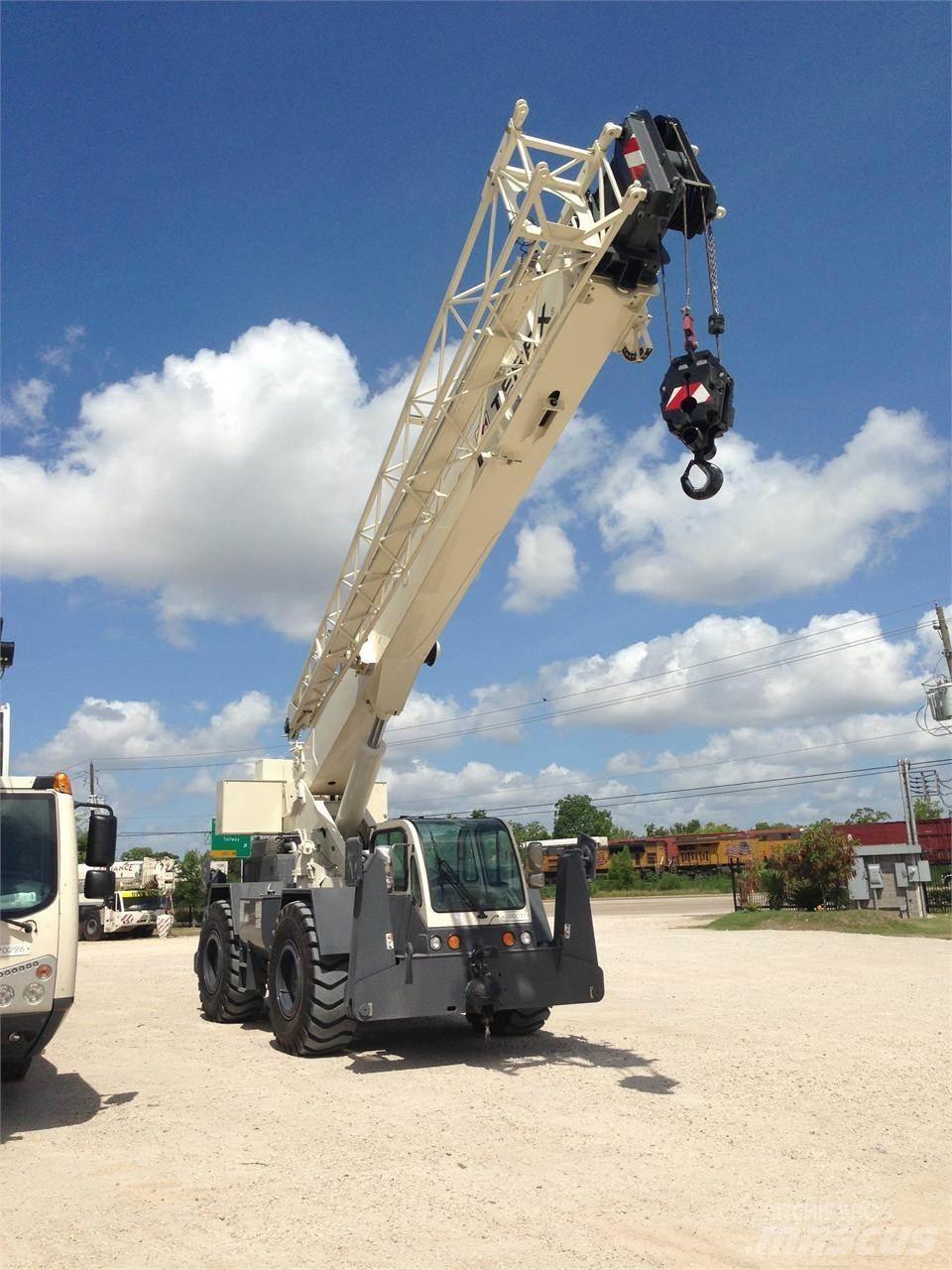 Terex CD225 越野轮胎起重机︳越野吊︳越野起重机︳移动式起重机