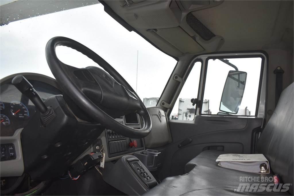 Terex HRX55 车载式高空作业车