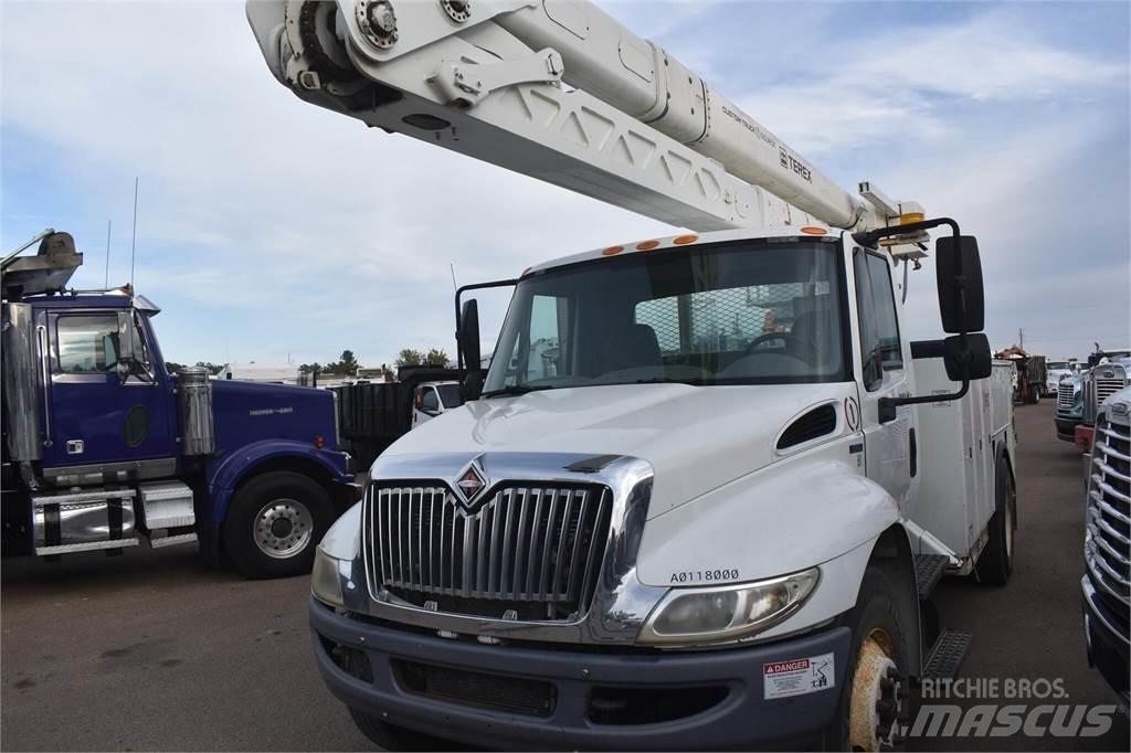 Terex HRX55 车载式高空作业车