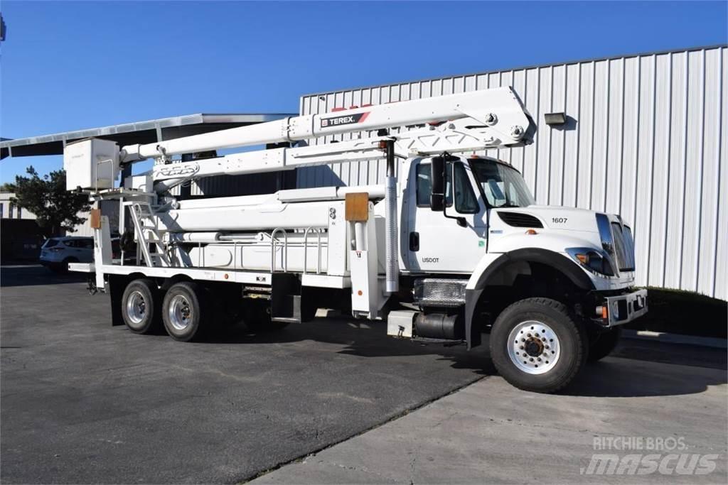 Terex TCX65/100 车载式高空作业车