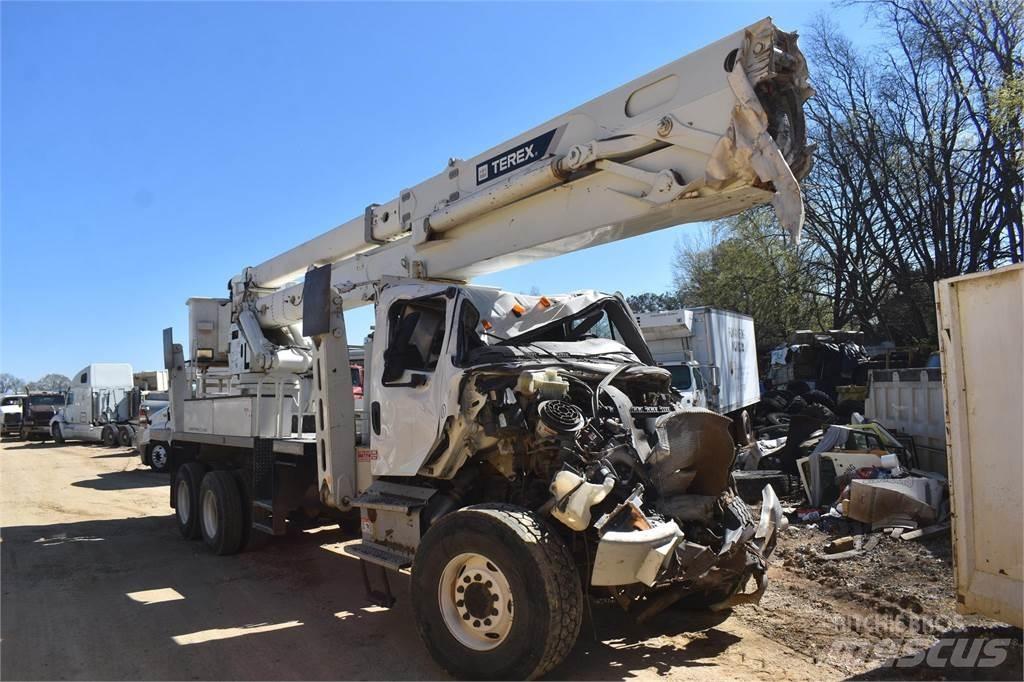 Terex TM100 车载式高空作业车