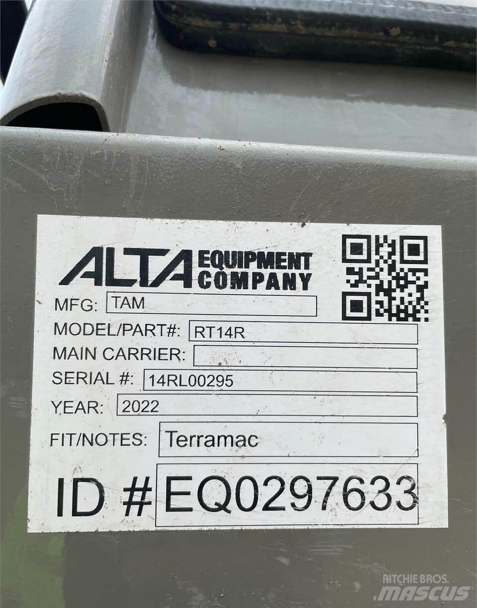 Terramac RT14R 履带式自卸车
